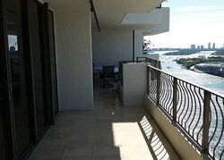 Pre-foreclosure in  NE 15TH ST I Miami, FL 33132