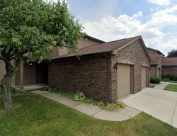 Pre-foreclosure in  Clay Ct Sterling Heights, MI 48313