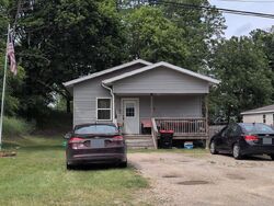 Pre-foreclosure in  W 5th Ave Reed City, MI 49677