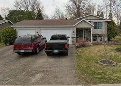 Pre-foreclosure in  8th Ave Nw Hutchinson, MN 55350