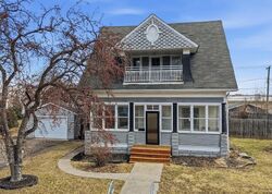 Pre-foreclosure in  Central Ave Buffalo, MN 55313