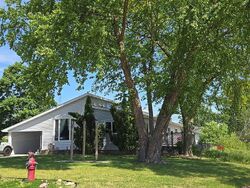 10th St E, Wabasha MN
