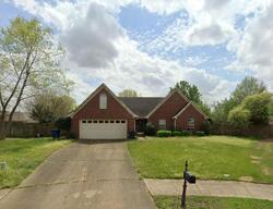 Pre-foreclosure in  Richmond Cv Olive Branch, MS 38654