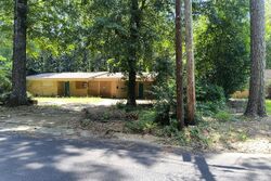 Pre-foreclosure in  Hartsdale Dr Jackson, MS 39211