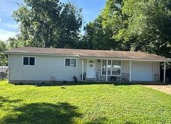 Pre-foreclosure in  Williams Rd Farmington, MO 63640