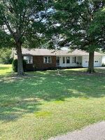 Pre-foreclosure in  Charles Dr Sikeston, MO 63801