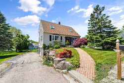 Pre-foreclosure in  Rhode Island Ave Manchester, NH 03104