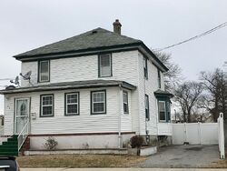 Pre-foreclosure Listing in W PEACH ST VINELAND, NJ 08360