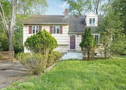 Pre-foreclosure in  Deerfield Rd Wayne, NJ 07470