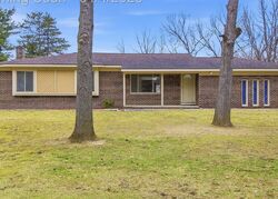 Pre-foreclosure in  Bald Eagle Lake Rd Ortonville, MI 48462