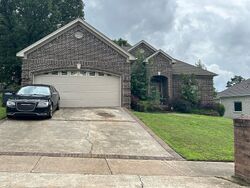 Pre-foreclosure in  Hidden Creek Dr Sherwood, AR 72120