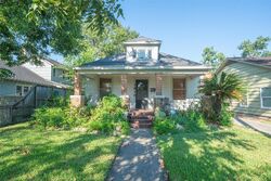 Pre-foreclosure in  Cortlandt St Houston, TX 77008