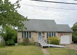 Pre-foreclosure in  33rd St Lindenhurst, NY 11757