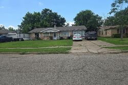 Pre-foreclosure in  NARCISSUS LN Mesquite, TX 75149