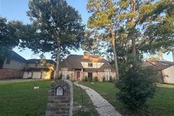 Pre-foreclosure in  Dawnbrook Dr Houston, TX 77068