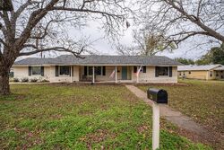  Marburger St, Smithville TX