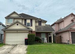 Pre-foreclosure in  Twisted Creek Dr Tomball, TX 77375