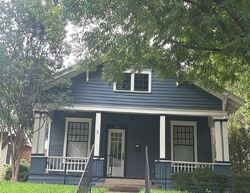 Pre-foreclosure in  N Edgefield Ave Dallas, TX 75208