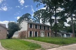 Pre-foreclosure in  Wind Dale St Houston, TX 77040