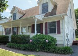 Pre-foreclosure in  Pembridge Dr Winchester, VA 22602