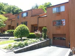 Pre-foreclosure in  Amber Dr Croton On Hudson, NY 10520