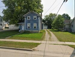 Pre-foreclosure in  Jefferson Ave Omro, WI 54963