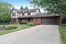 River Oaks Dr, Sheboygan Falls WI