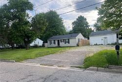 Pre-foreclosure in  Transue Ave Burton, MI 48509