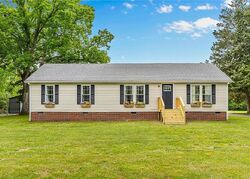 Pre-foreclosure in  Paige Rd Woodford, VA 22580