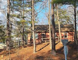 Pre-foreclosure in  Raven Run Dr Mechanicsville, VA 23111