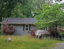 Pre-foreclosure in  Nicopolis Dr Bedford, VA 24523