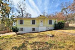 Pre-foreclosure in  Walnut Grove Rd Birmingham, AL 35215