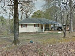 Pre-foreclosure in  Stephens Mountain Rd Northport, AL 35475