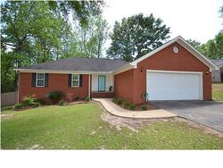 Pre-foreclosure in  Oak Forge Dr Mobile, AL 36608