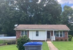Pre-foreclosure in  Crestview Ln Adamsville, AL 35005