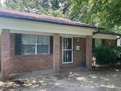 Pre-foreclosure in  Randolph St Marion, AR 72364