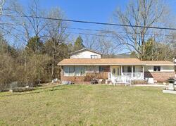 Pre-foreclosure in  Barton Ave Trenton, GA 30752