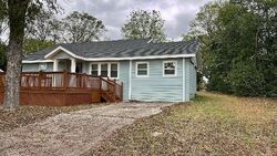 Pre-foreclosure in  Capitol Ave Macon, GA 31206