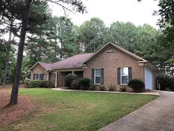  Mountain Creek Dr, Hamilton GA