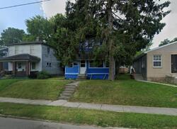 Pre-foreclosure in  Maplehurst Ave Dayton, OH 45402