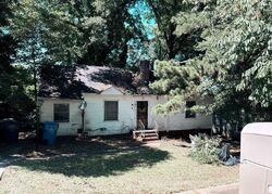 Pre-foreclosure in  Erin Ave Sw Atlanta, GA 30310