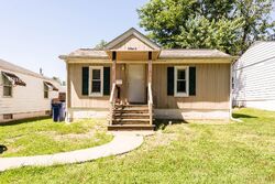 Pre-foreclosure in  Lorene St Belleville, IL 62226