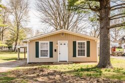 Pre-foreclosure in  Portland Ave Belleville, IL 62220