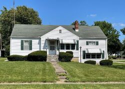Pre-foreclosure in  Pontiac St Rochester, IN 46975