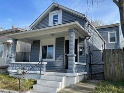Pre-foreclosure in  E Caldwell St Louisville, KY 40203