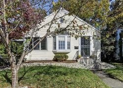 Pre-foreclosure in  Maple Ct Louisville, KY 40214