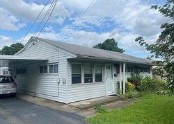 Pre-foreclosure in  Raven Rd Louisville, KY 40213