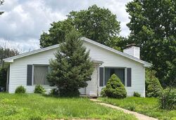Pre-foreclosure in  Vine St Fulton, MO 65251