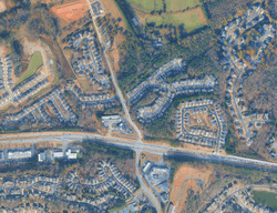 Pre-foreclosure in  Summit Cove Dr Duluth, GA 30097