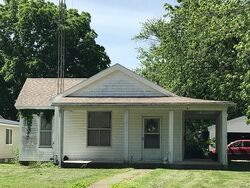 Pre-foreclosure in  N Main St Carrollton, IL 62016